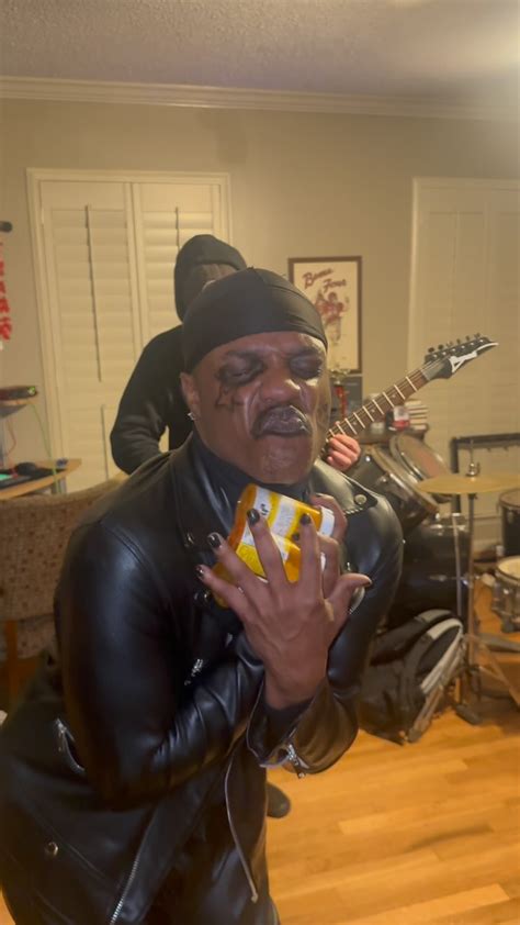 Gaitlin Roberson .